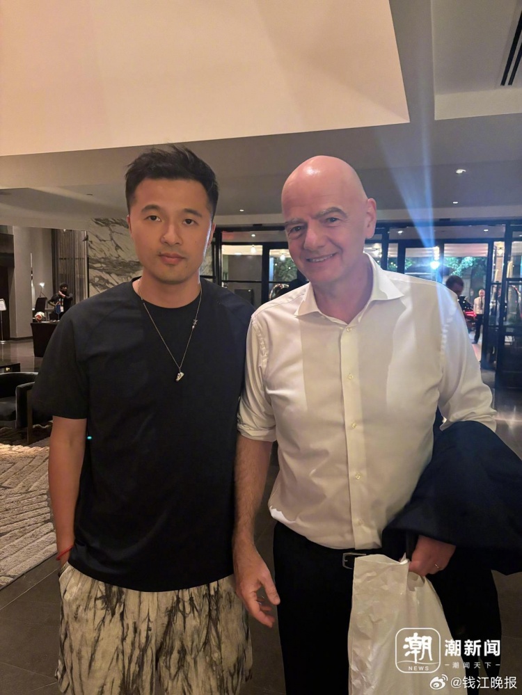 因凡蒂诺休斯顿偶遇中国记者:祝中国队未来好运 因凡蒂诺休斯顿偶遇中国记者:祝中国队未来好运