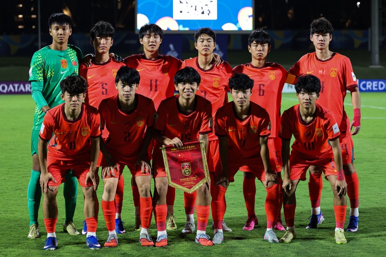 U17国足银川集结 队长周雨诺喊话：冲击冠军
