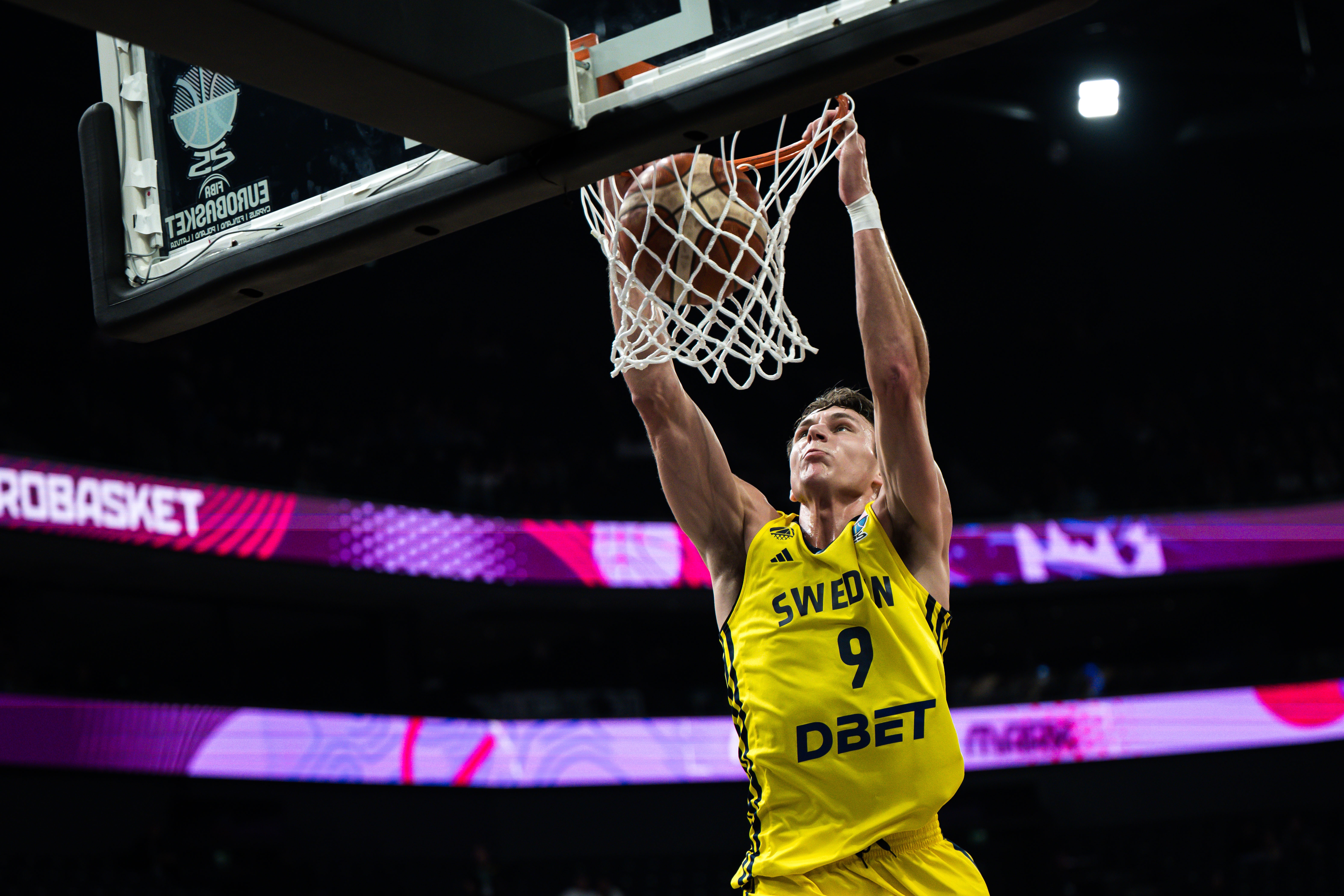 瑞典主场87-76力克捷克 拉松19分基林特曼18+12