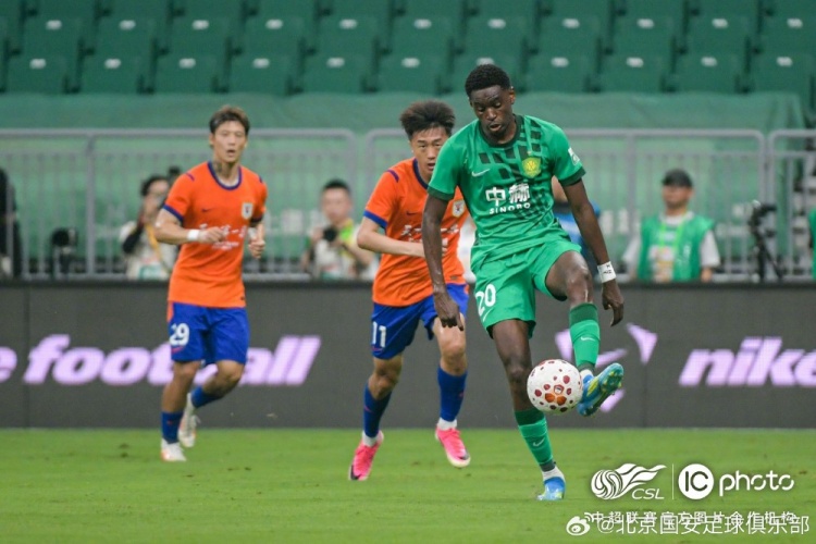 10人泰山客场0-2国安 林良铭传射塞尔吉尼奥破门