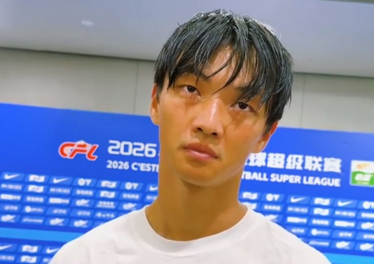 杨明洋赛季首球救主,成都蓉城客场1-1憾平青岛海牛
