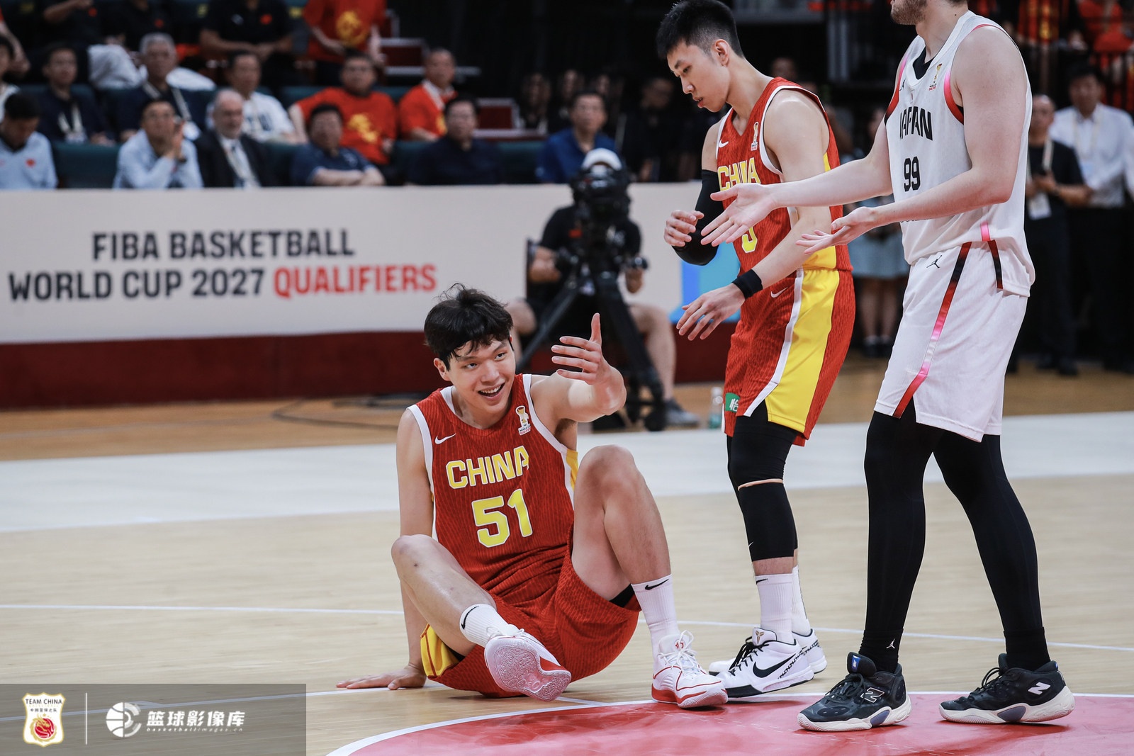 73-92负日本 袁方:中国篮球已线性下滑 唯靠姚明式天才