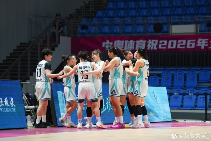 北京四川两连胜 福建险胜北大 女篮锦标赛次日战报