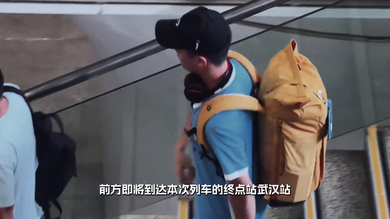 红牌+少打一人,深圳新鹏城客场0-1负于武汉三镇