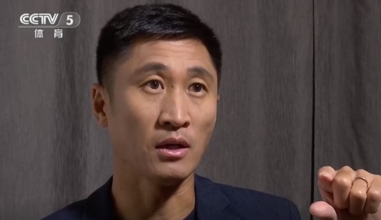 马宁揭秘裁判视角摄像机:中国技术消除运动抖动 马宁揭秘裁判视角摄像机:中国技术消除运动抖动