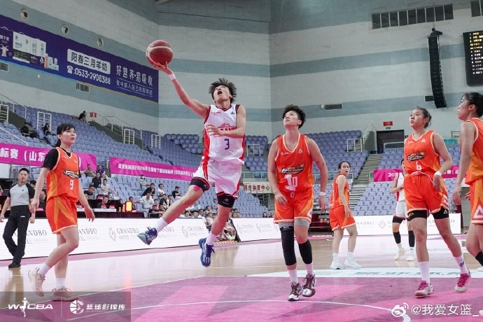 从倒数第一到46分大胜,江西女篮完成阵容迭代 从倒数第一到46分大胜,江西女篮完成阵容迭代