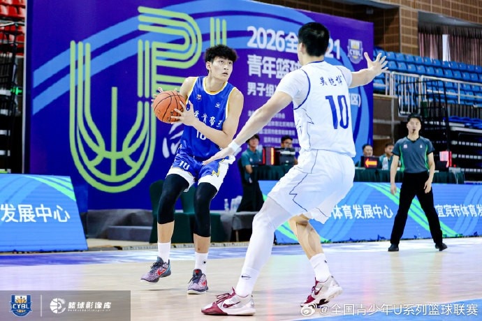 余嘉豪正式签约西甲穆尔西亚 下赛季出战U22联赛 余嘉豪正式签约西甲穆尔西亚 下赛季出战U22联赛