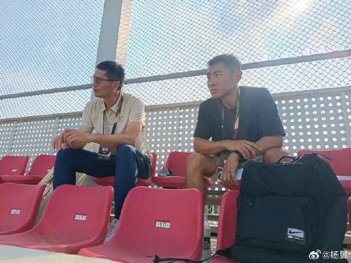 邵佳一连续两日督战U17 于汉超现身观战 邵佳一连续两日督战U17 于汉超现身观战