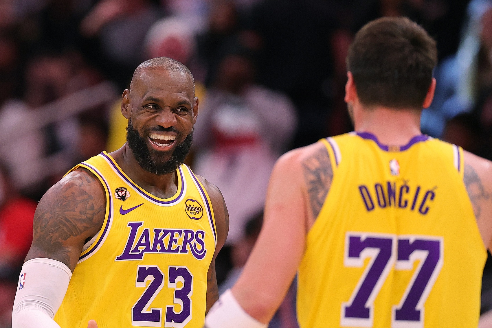 苏群评湖人一年内再出售:NBA已变成资本的夜店 苏群评湖人一年内再出售:NBA已变成资本的夜店