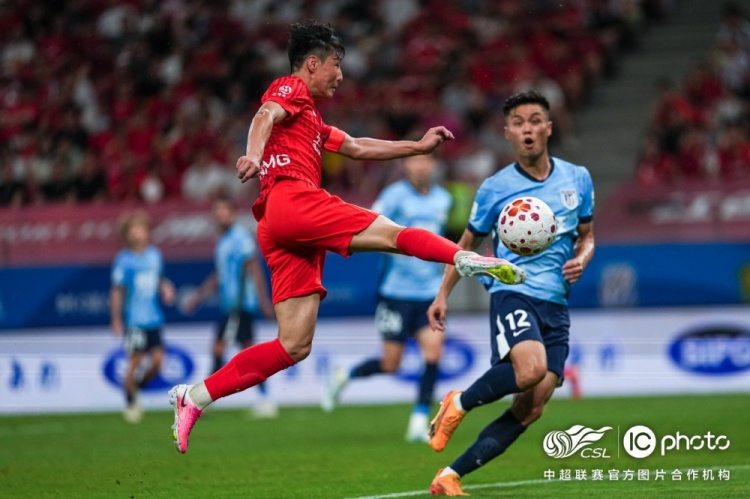 魏震失点李新翔补时救主 海港1比1惜平大连英博