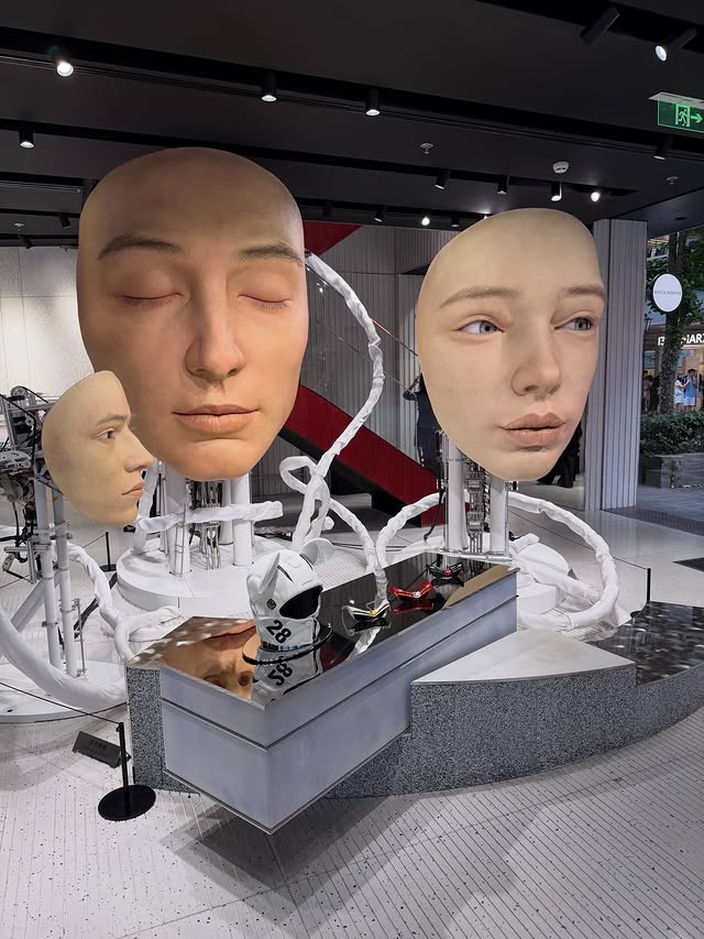 保罗·乔治妻子社媒晒随夫中国行照片:在上海的48小时! 保罗·乔治妻子社媒晒随夫中国行照片:在上海的48小时!