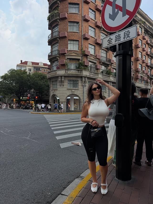 保罗·乔治妻子社媒晒随夫中国行照片:在上海的48小时! 保罗·乔治妻子社媒晒随夫中国行照片:在上海的48小时!